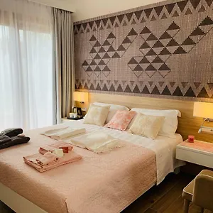 *** Guest house Relais Del Borgo- Domo Italy