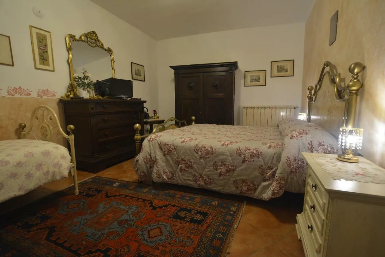 Borgo Della Rocca Bed & Breakfast Montemurlo 0*,  Italy